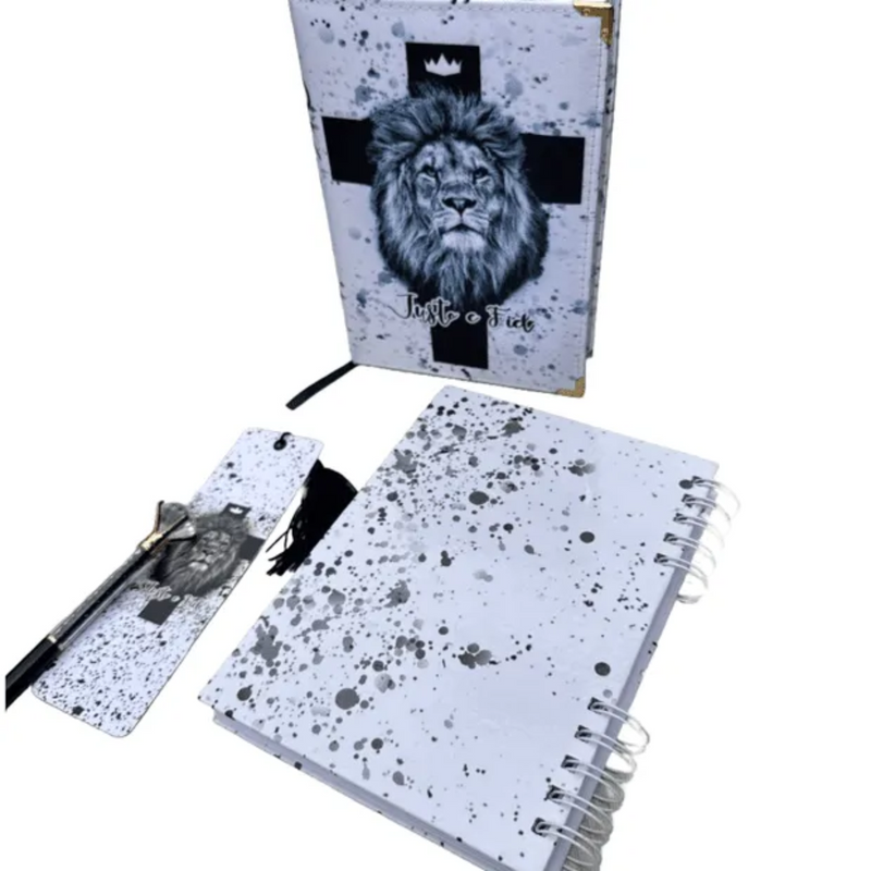 Kit Biblia Leão Justo e Fiel Ntlh + Caderno Devocional Justo e Fiel