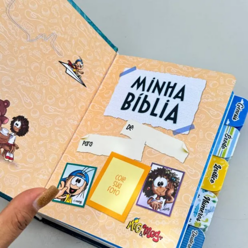 Biblia Infantil Mig Meg Azul Com Abas Adesivas